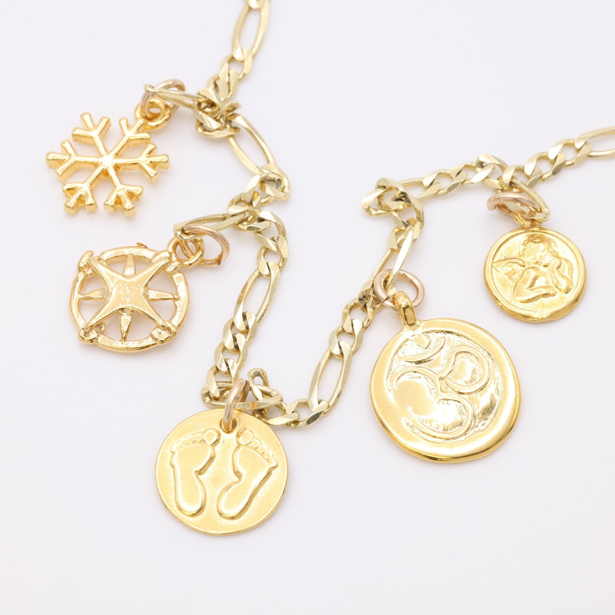 Snowflake Charm 14K Gold - GoldandWillow